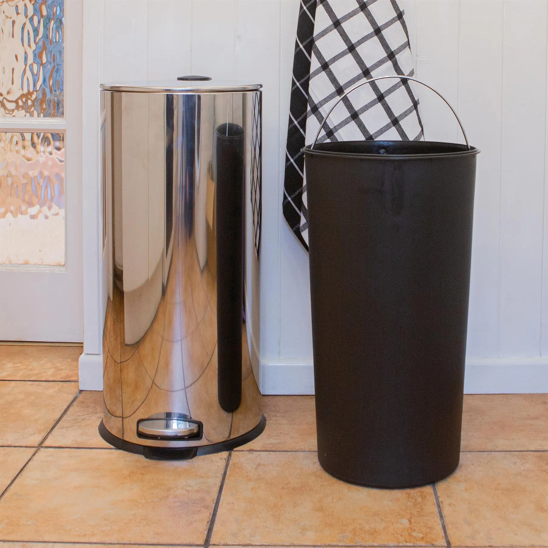 30L Stainless Steel Round Kitchen Pedal Bin - By Harbour Housewares