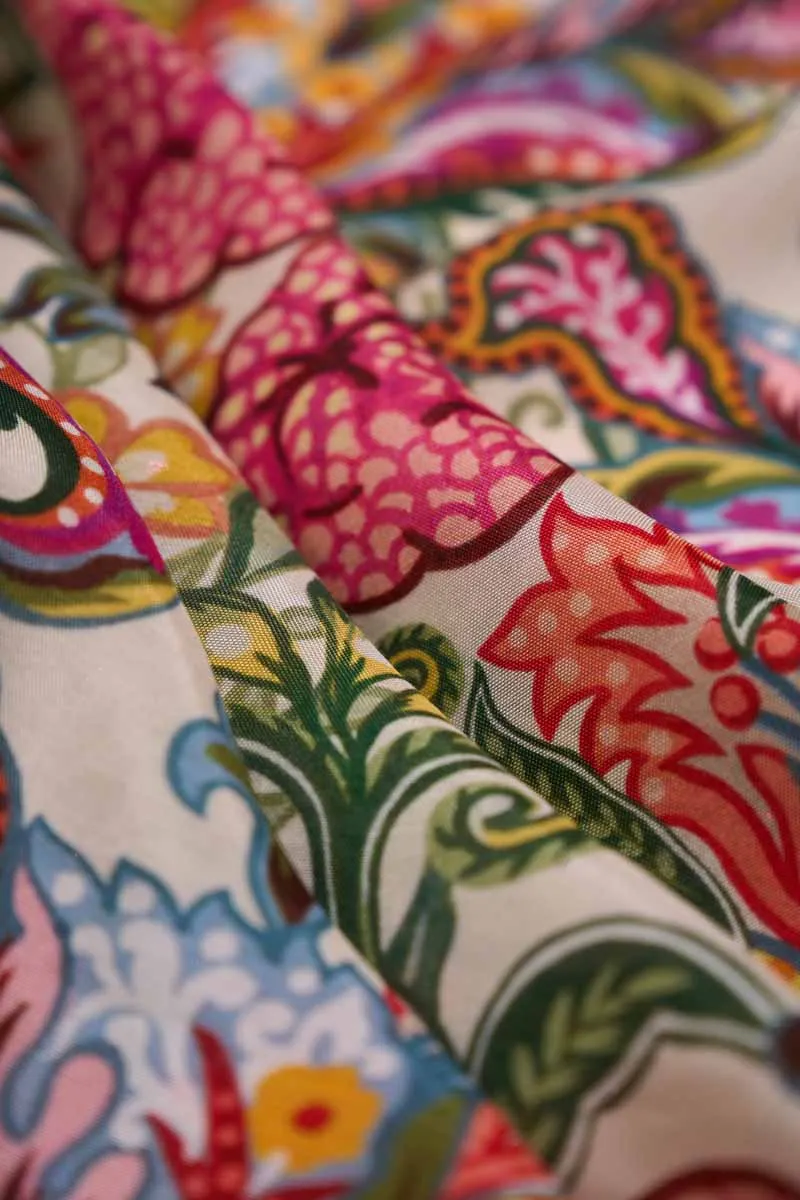 Detailed Floral Pattern Printed Natural Muslin Silk Fabric