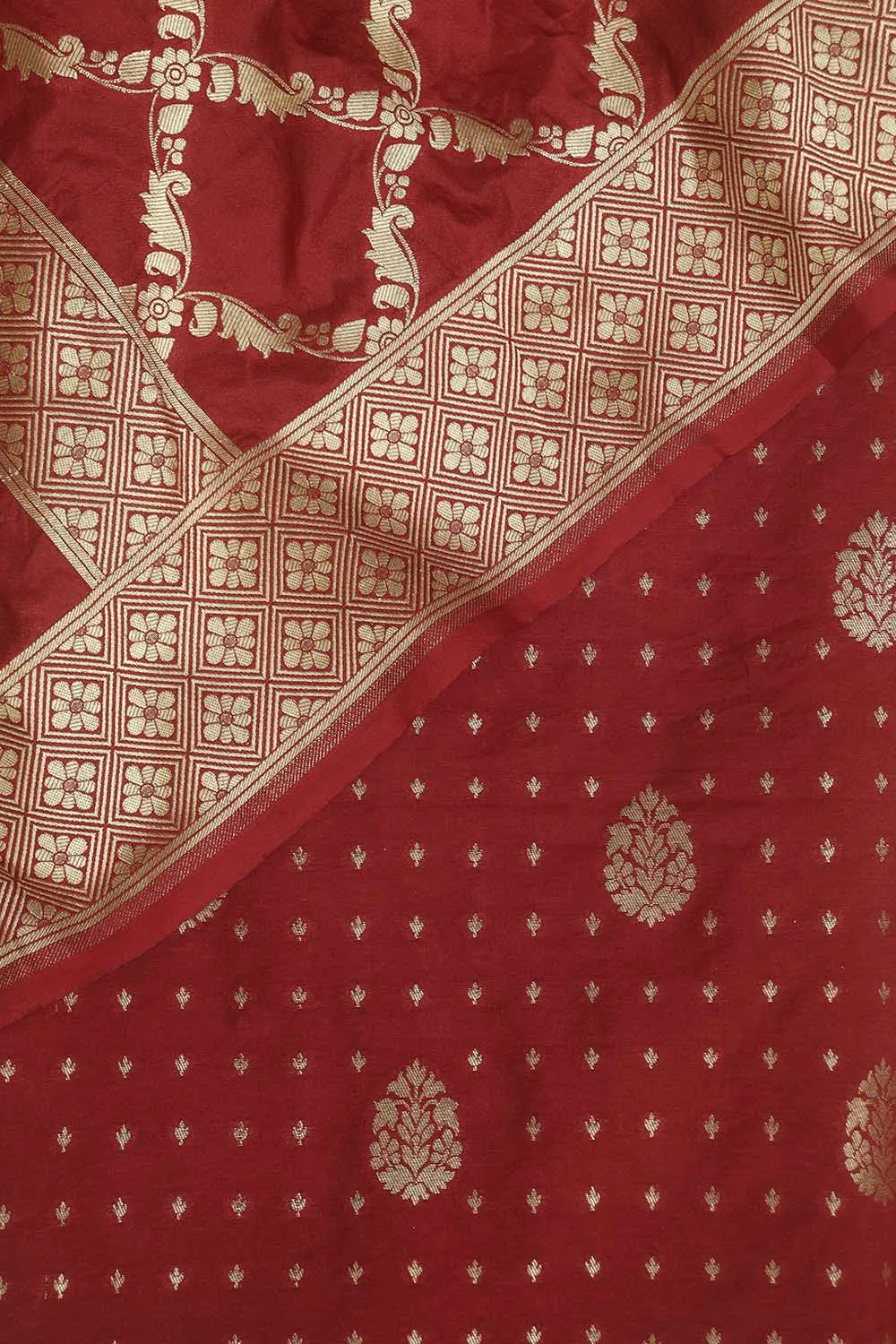 Elegant Maroon Banarasi Silk Suit & Dupatta: A Timeless Ensemble