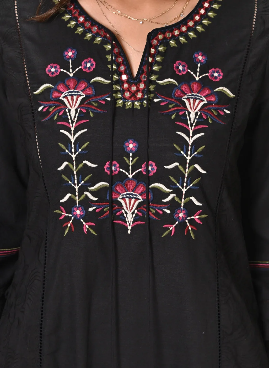 Harleen Ivory with Black Embroidered Cotton Linen Kurta Set for Women