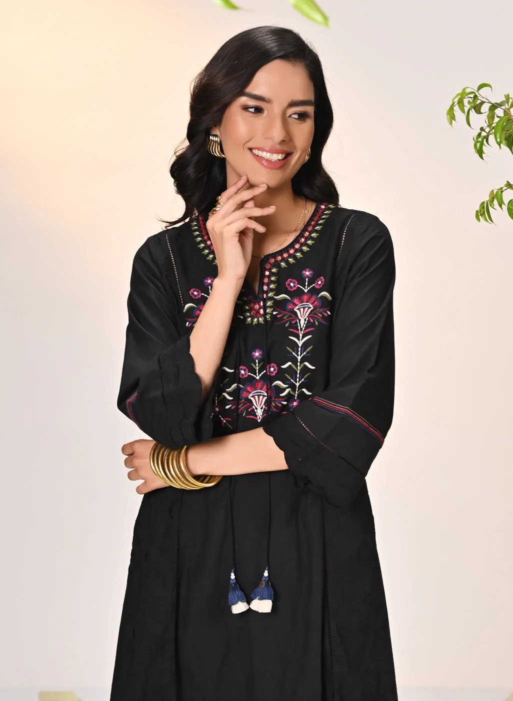 Harleen Ivory with Black Embroidered Cotton Linen Kurta Set for Women