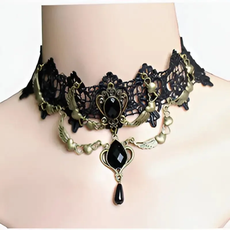 Luxe Lace Necklace with Elegant Handmade Design