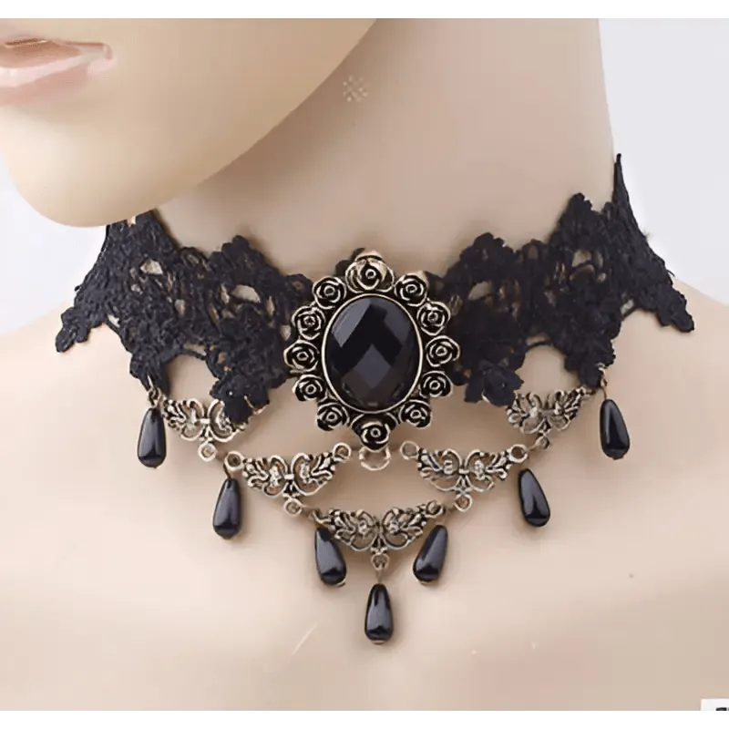 Luxe Lace Necklace with Elegant Handmade Design