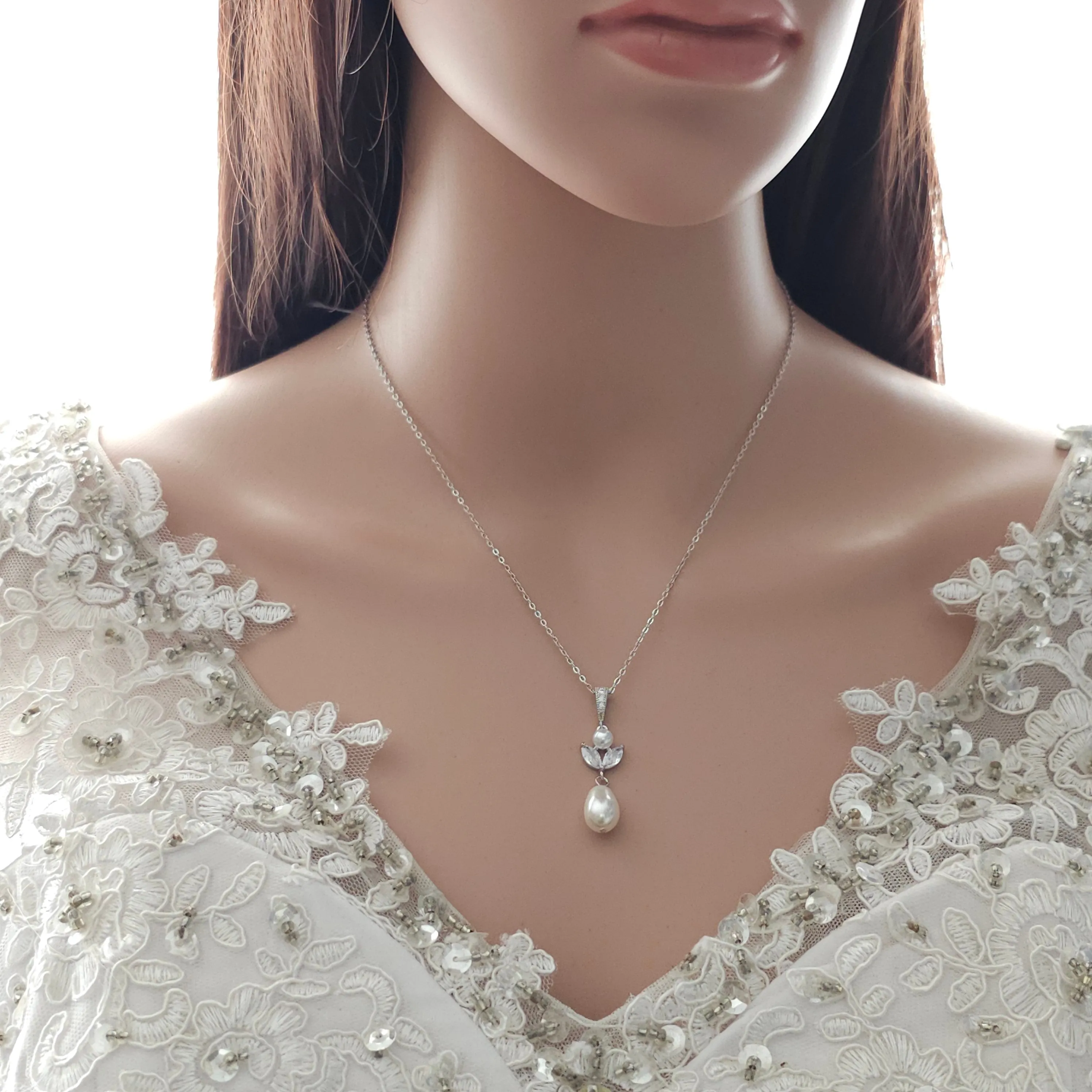 Minimalistic Wedding Necklace with Backdrop for Brides-Leila