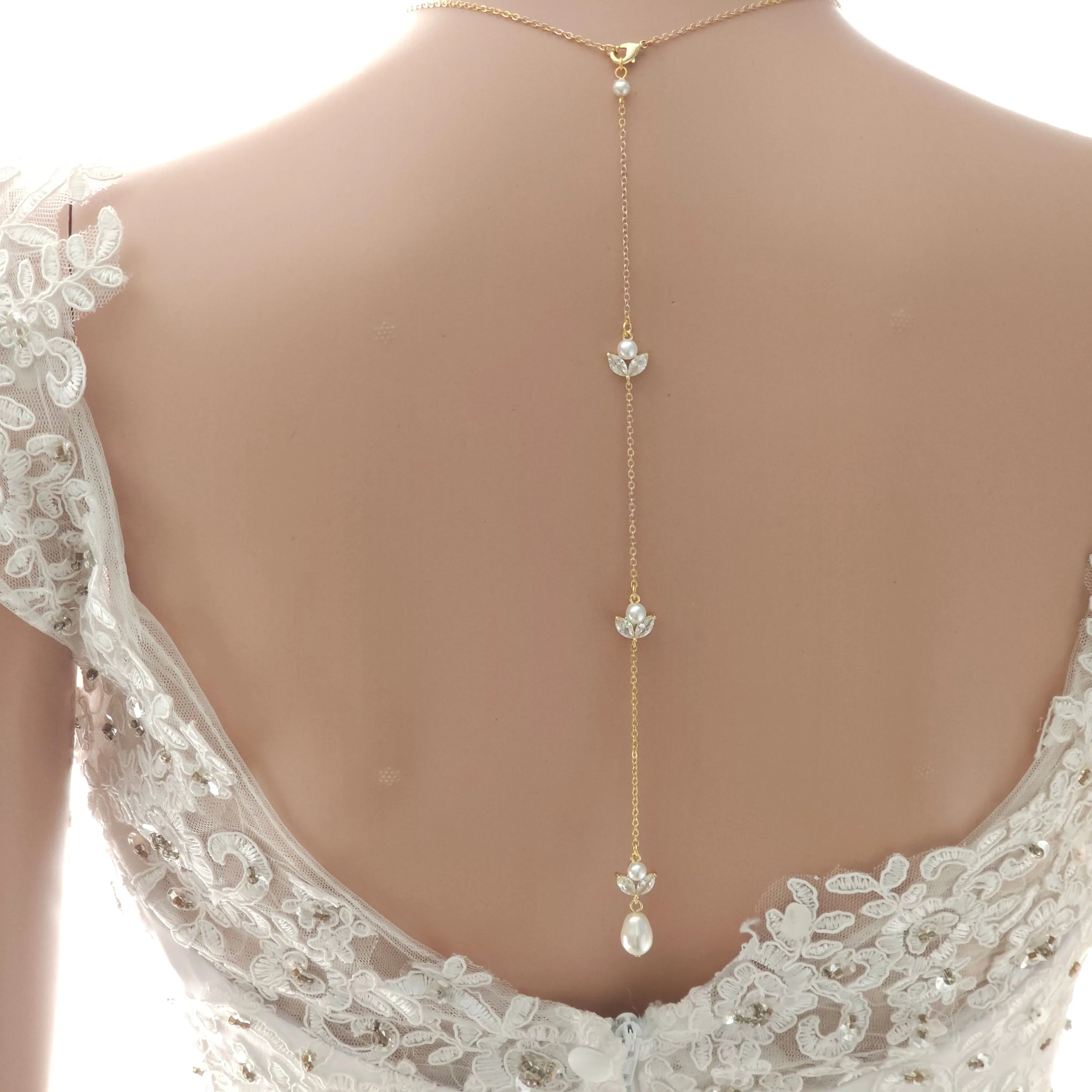 Minimalistic Wedding Necklace with Backdrop for Brides-Leila