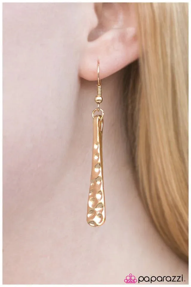 Paparazzi Earring ~ Can I Borrow A PEN-dulum? - Gold