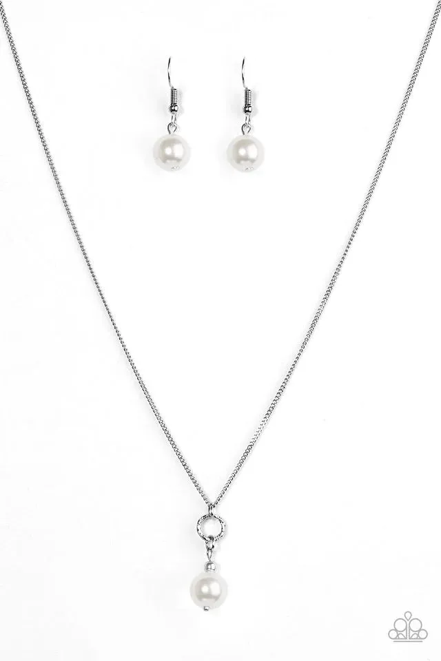 Paparazzi Necklace ~ Timeless Essence - White