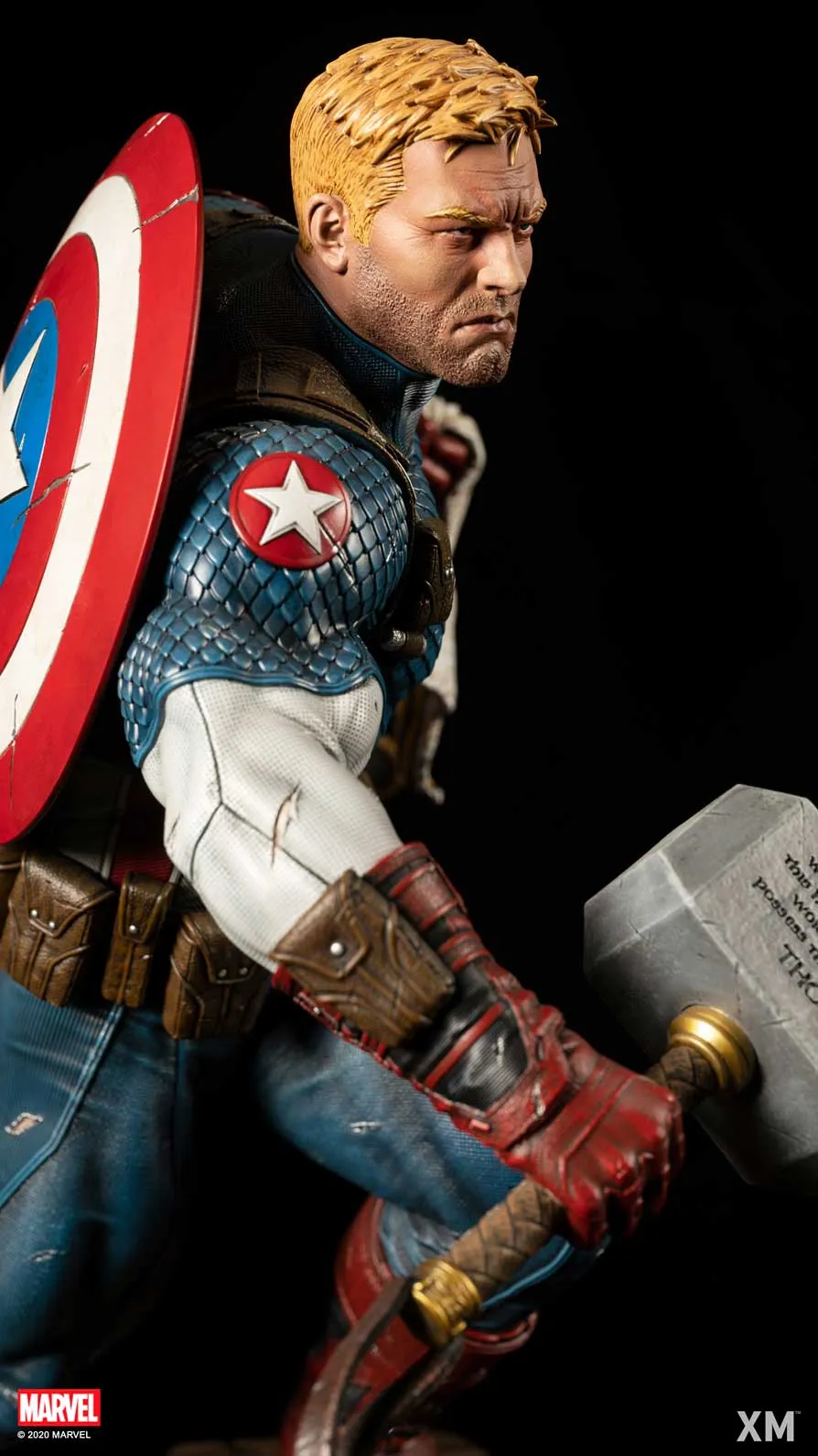 Ultimate Captain America Version B Statue